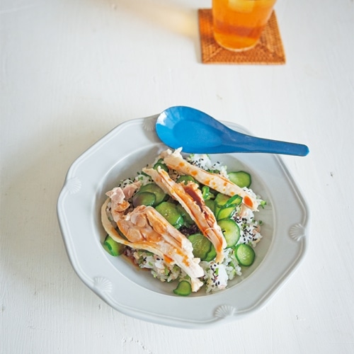ゆで鶏ときゅうりの甘辛丼