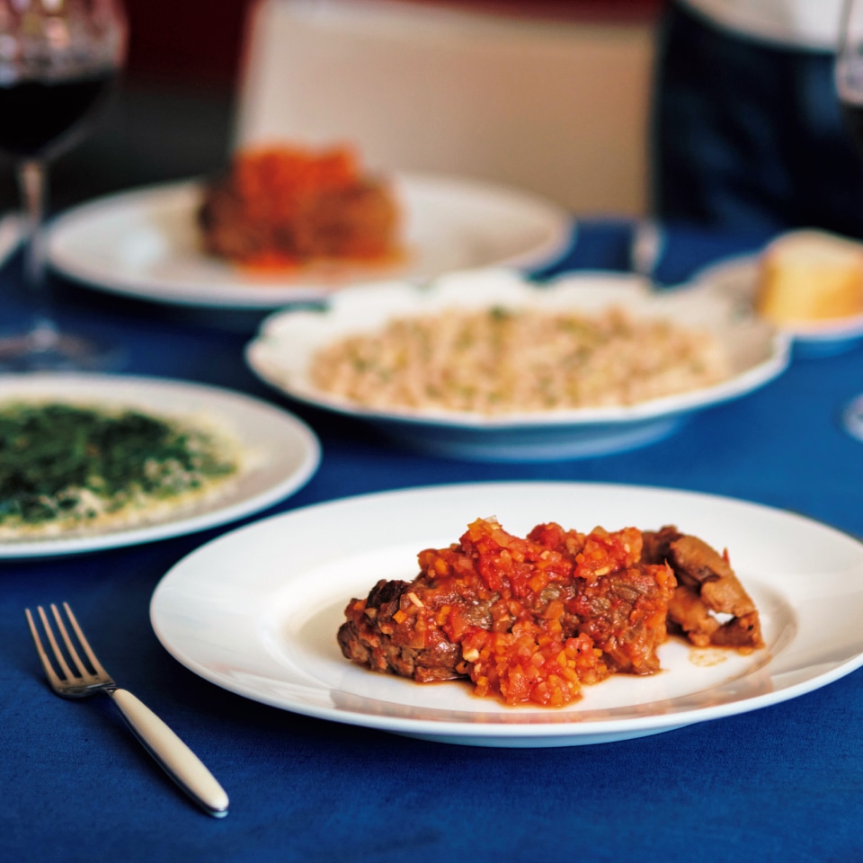 牛かたまり肉のトマト煮込み