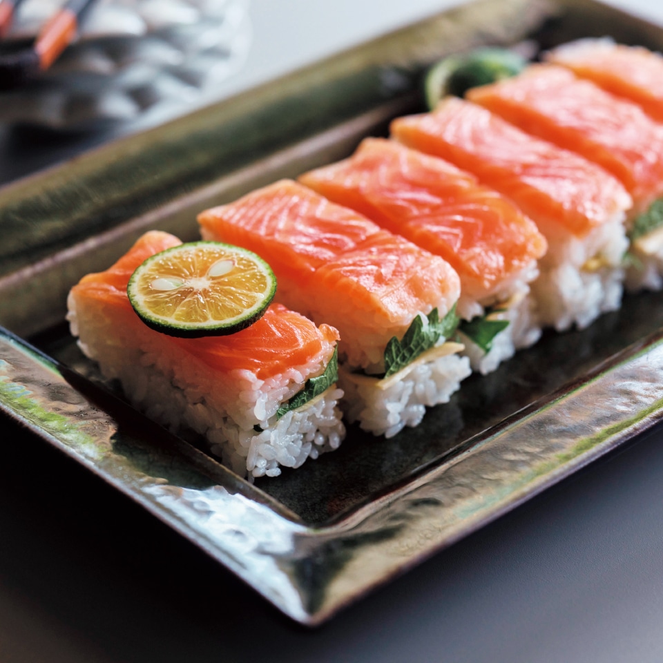 サーモンの押しずし