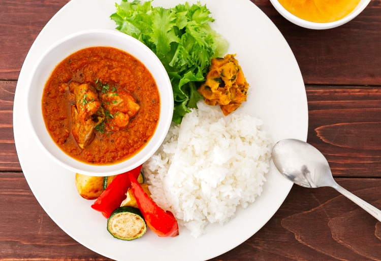季節野菜のチキンスパイスカレー